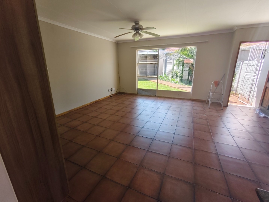 To Let 2 Bedroom Property for Rent in Langenhovenpark Free State